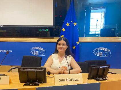 Dönem 5 Öğrencimiz Sıla Gürbüz'ün Başarısı Üniversitemizin İsmini Avrupa'ya Taşıdı