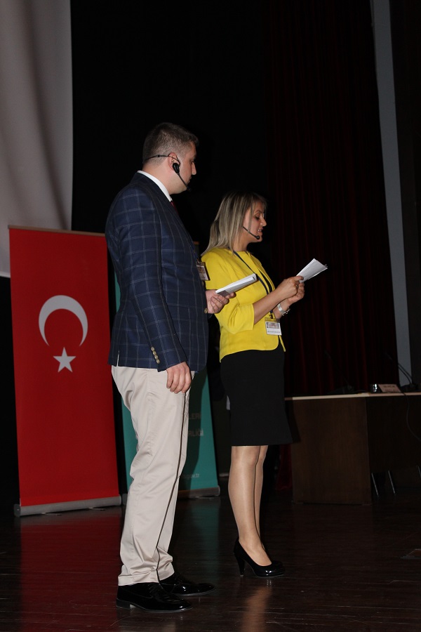 Sunucular Hemşire Fikri ALKAN ve Hemşire Nihal OLGUN YURDUSEVEN