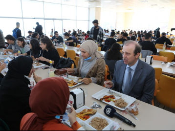 Rektörümüz Prof. Dr. Hamdullah Çuvalcı Necmi Kırkbir Öğrenci Yemekhanesini ziyaret etti.