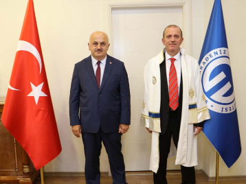 Üniversitemiz Yeni Rektörü Görevine Başladı