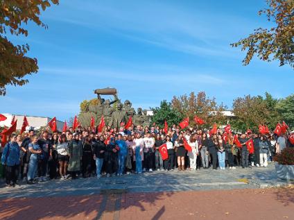 100. Yılında Cumhuriyeti Anma ve Anlama Paneli düzenlendi.