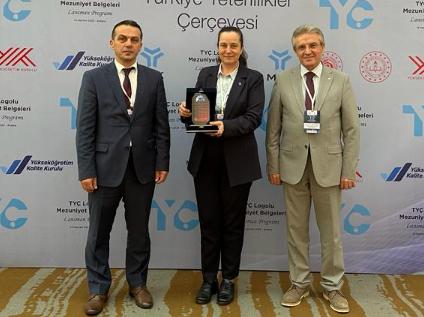 Üniversitemiz Tıp Fakültesi, TYÇ Logosunu Diploma Ekinde Kullanma Hakkı Kazandı