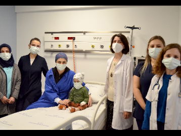 İki Kansere Aynı Anda Yakalanan Küçük Ömer Asafa Uygulanan Kemik İliği Nakli Başarıyla Sonuçlandı.