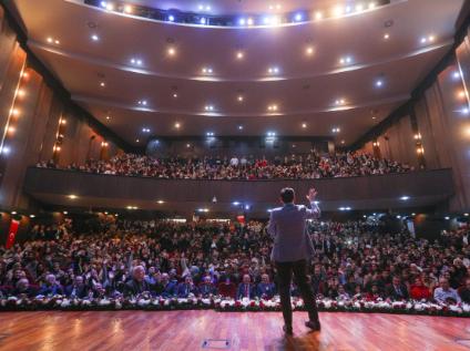 KTÜ'de Selçuk Bayraktar Fırtınası Esti