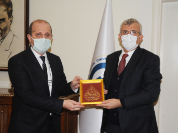 Prof. Dr. Cevdet Erdöl, Rektörümüz Prof. Dr. Hamdullah Çuvalcı'yı Ziyaret Etti