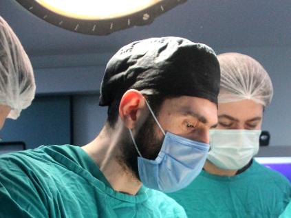 KTÜ Farabi Hastanesi'nde Yapılan Ameliyatla Bacağı Kurtuldu!
