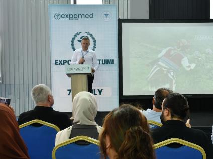 KTÜ Farabi Hastanesi Sağlık Turizmi Ekibi, Batumda Düzenlenen Fuara Katıldı